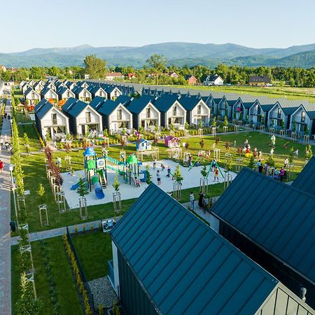 Holiday Park & Resort Cieplice Zdroj Jelenia Gora Exterior photo